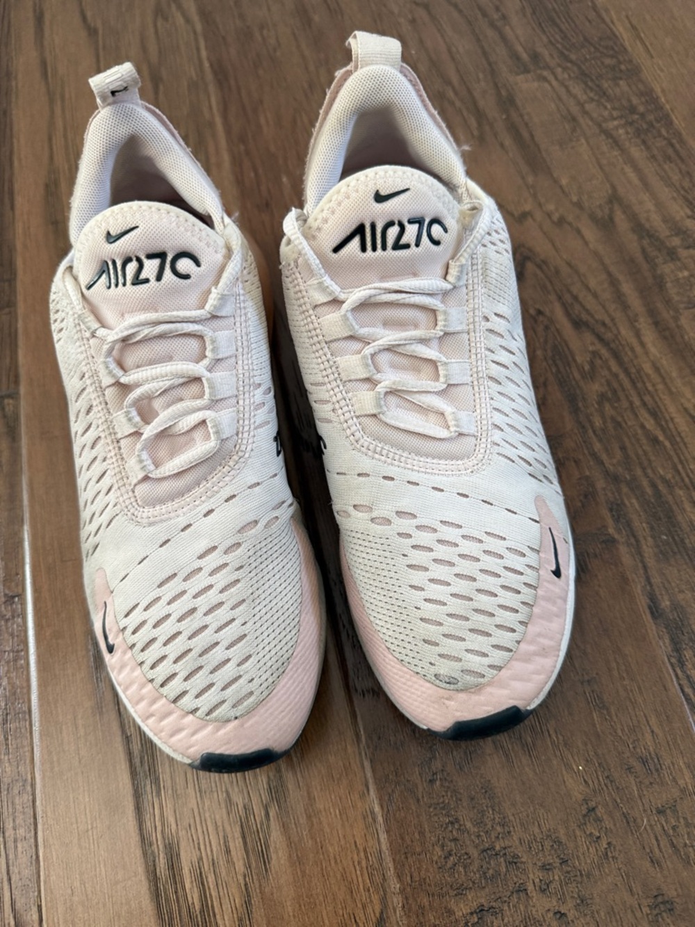 Nike Air270 Women's Pale Pink and White Sneakers